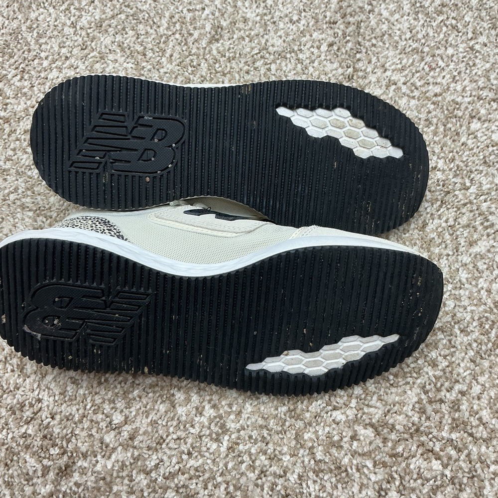 New Balance Cream and Black Athletic Sneakers - Picture 10 of 12